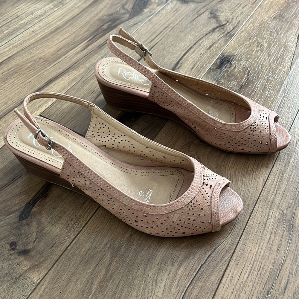 Wedge slides - Picture 2 of 5